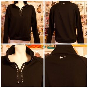 NIKE HALF ZIP